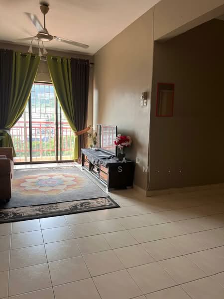 Condominium for Sale at Glen View Villa - Ahmad Firdaus Mahmod - Living Room - PropertyGuru.com.my