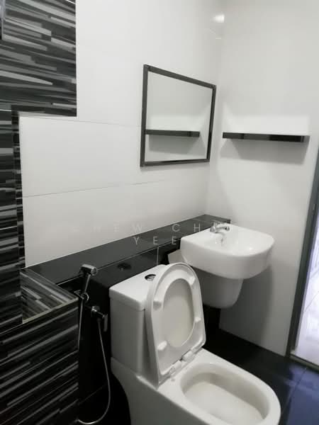 Service Residence for Rent at Citywoods - Chew Chee Yee - Bathroom - PropertyGuru.com.my