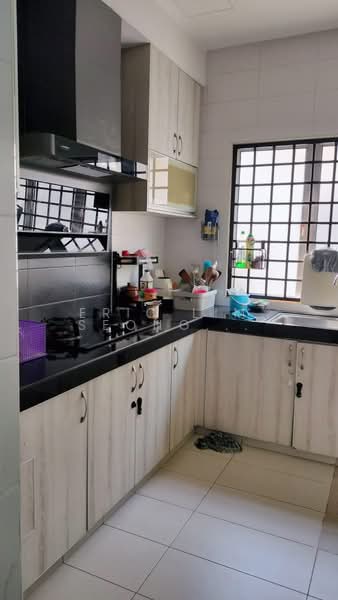 2-storey Terraced House for Sale in Bandar Parklands (Klang) - Eric Lim Seong Hooi - Kitchen - PropertyGuru.com.my