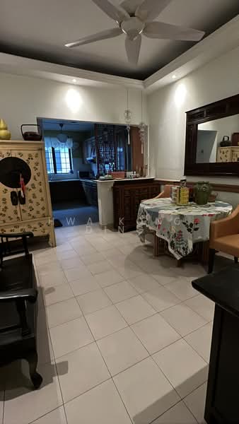 Rumah Teres 2 Tingkat untuk Dijual di SS 23, Taman Sea (Petaling Jaya) - Hwa Kong Ding - Living Room - PropertyGuru.com.my