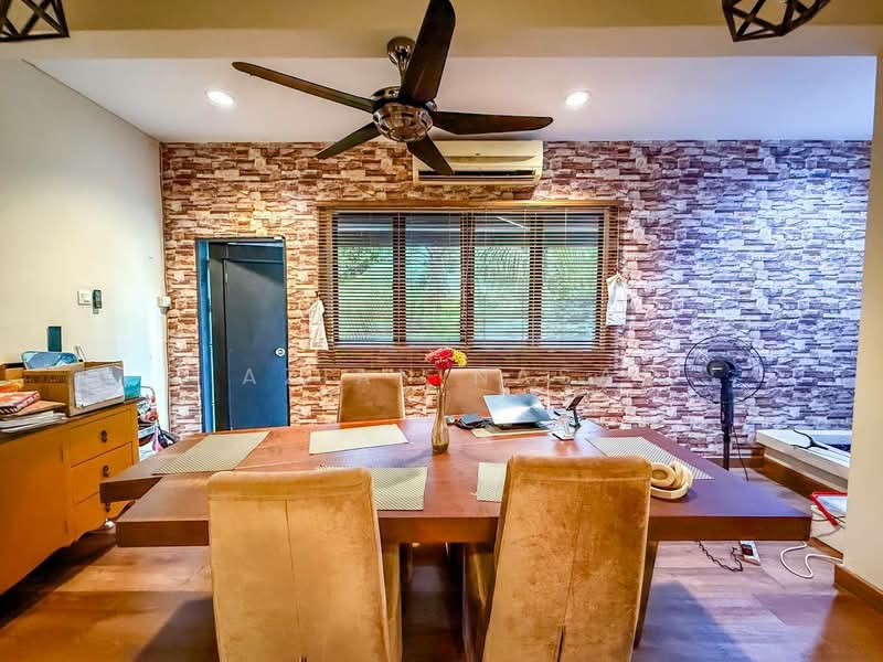 2-storey Terraced House for Sale in Shah Alam (Selangor) - Azian Nasa - Dining Room - PropertyGuru.com.my