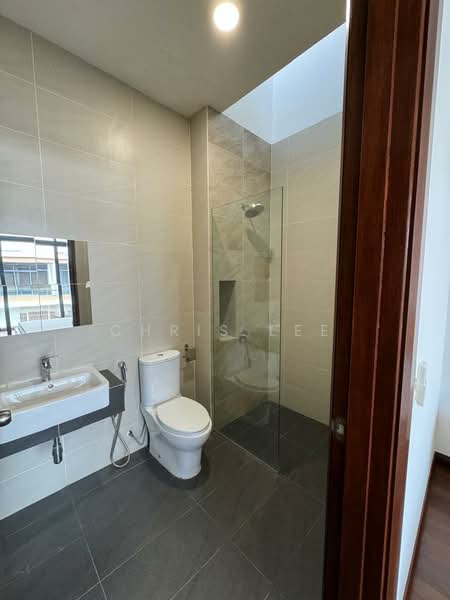 Semi-Detached House for Rent in Eco Sanctuary (Telok Panglima Garang) - Chris Lee - Bathroom - PropertyGuru.com.my