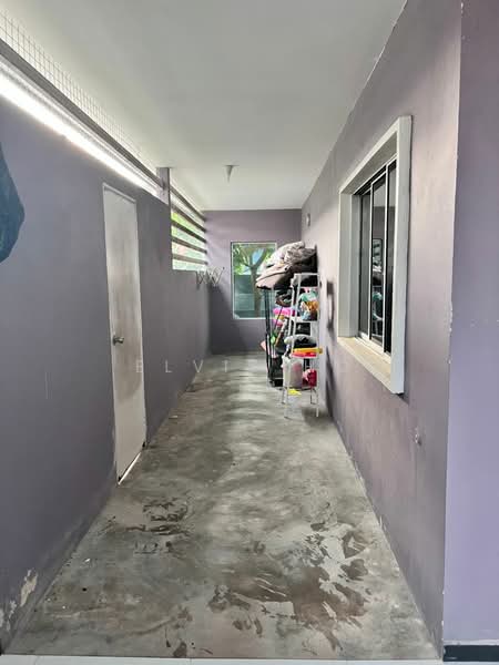 Rumah Teres 2-Tingkat untuk Dijual di Antara Gapi (Ulu Yam) - Elvis Ho - Corridor - PropertyGuru.com.my