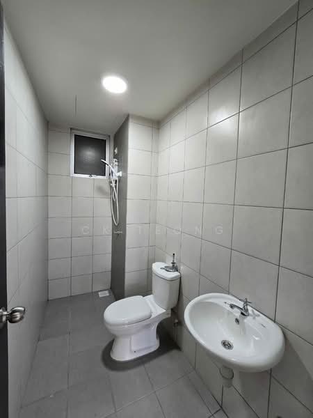 Kondominium untuk Disewa di Vista Danau Kota - CK Teong - Bathroom - PropertyGuru.com.my