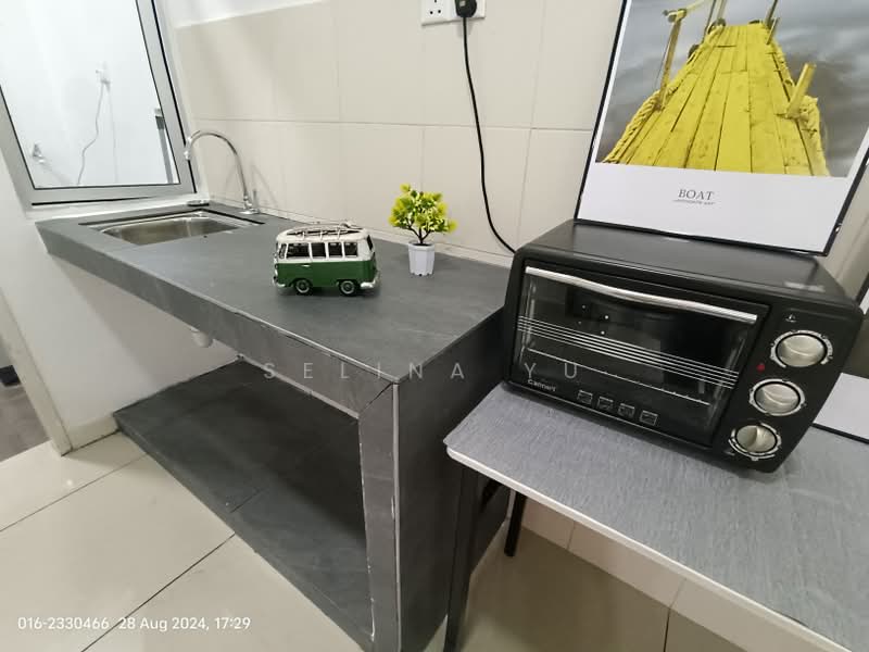 Servis Apartment untuk Dijual di Savanna Executive Suite @ Southville City - Selina Yu - Kitchen - PropertyGuru.com.my