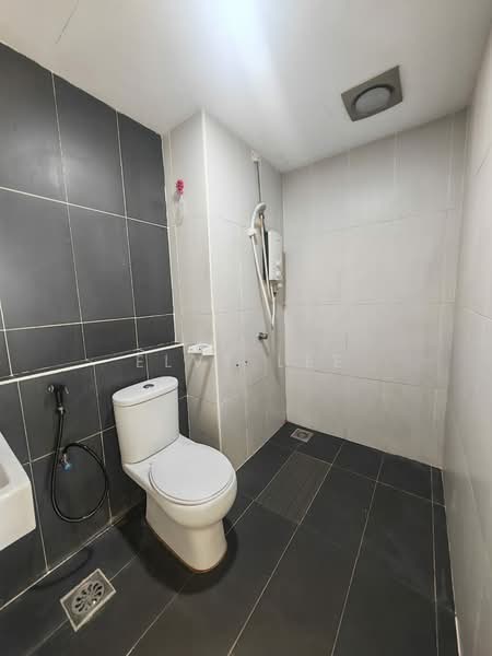 Service Residence for Sale at The Garden Residences - Elvy Lee - Bathroom - PropertyGuru.com.my