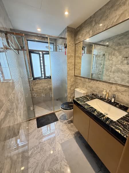 Servis Apartment untuk Disewa di R&F Princess Cove Phase 1 - John Pharn - Bathroom - PropertyGuru.com.my