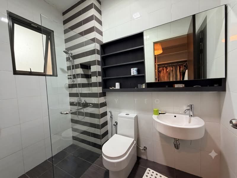 Rumah Berkembar untuk Disewa di Iskandar Puteri (Nusajaya) (Johor) - Pansy Teo - Bathroom - PropertyGuru.com.my