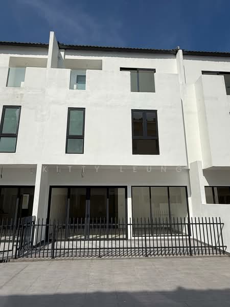 4-storey Terraced House for Sale in Damansara Perdana (Selangor) - Kitty Leung - Exterior - PropertyGuru.com.my