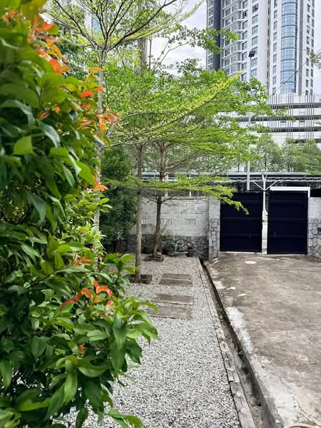 Bungalow for Rent in Kuchai Lama (Kuala Lumpur) - Aka Lim - Exterior - PropertyGuru.com.my