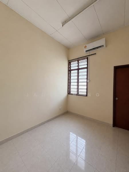 2-storey Terraced House for Sale in Bandar Putra (Kulai) - Jadelyn Ng - PropertyGuru.com.my