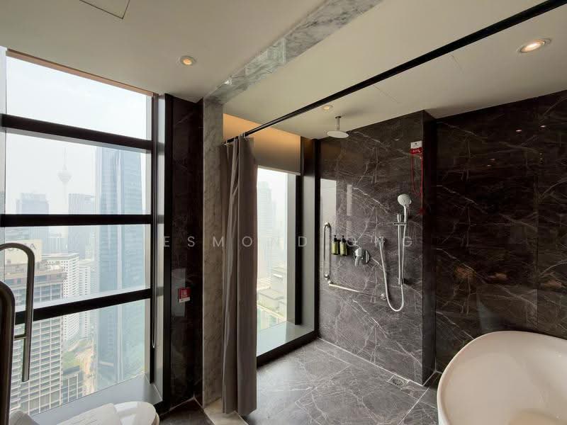 Kediaman Servis untuk Dijual di Imperial Lexis - Desmond Ong - Master Bathroom - PropertyGuru.com.my
