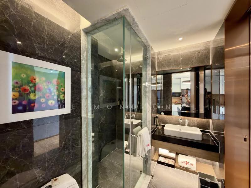 Kediaman Servis untuk Dijual di Imperial Lexis - Desmond Ong - Bathroom 2 - PropertyGuru.com.my