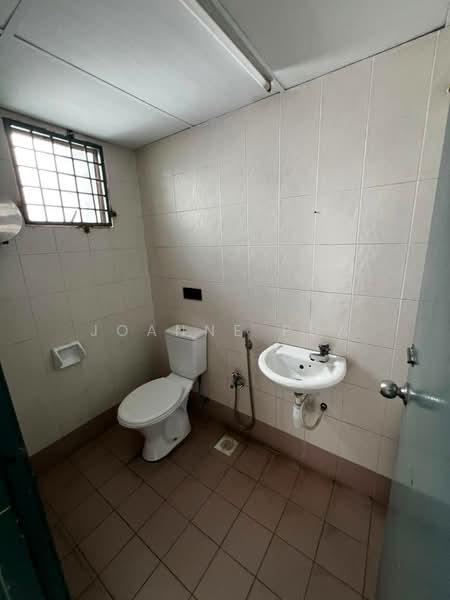 Kedai untuk Disewa di Bandar Parklands (Klang) - Joanne Pua - Bathroom - PropertyGuru.com.my