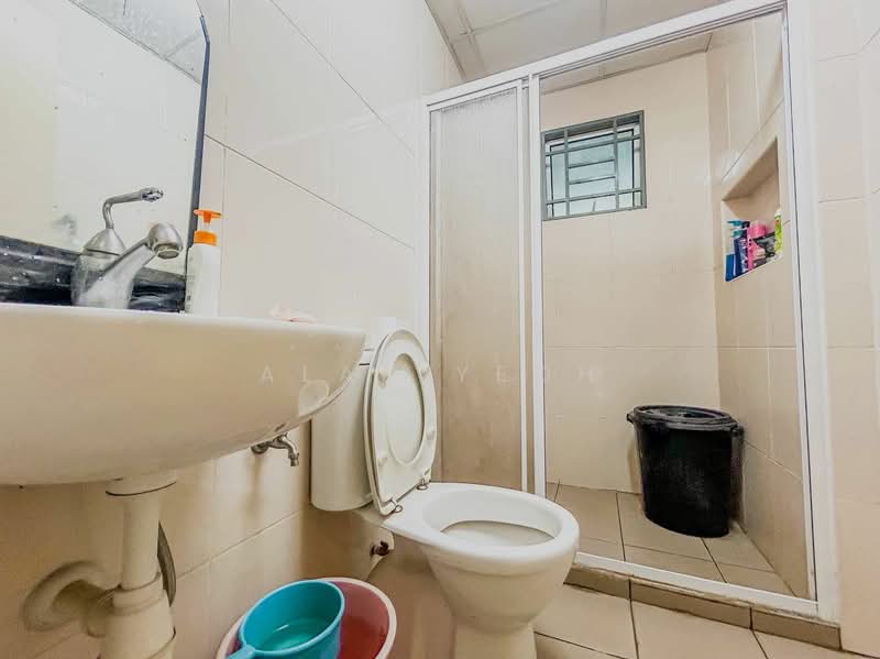 Rumah Flat untuk Dijual di Seri Mas - Alan Yeoh - Bathroom - PropertyGuru.com.my