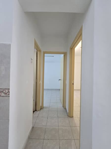 Rumah Flat untuk Dijual di Seri Mas - Alan Yeoh - Corridor - PropertyGuru.com.my