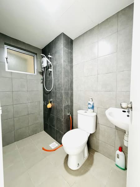 Kondominium untuk Disewa di Residensi Sateria - Nini Malini - PropertyGuru.com.my