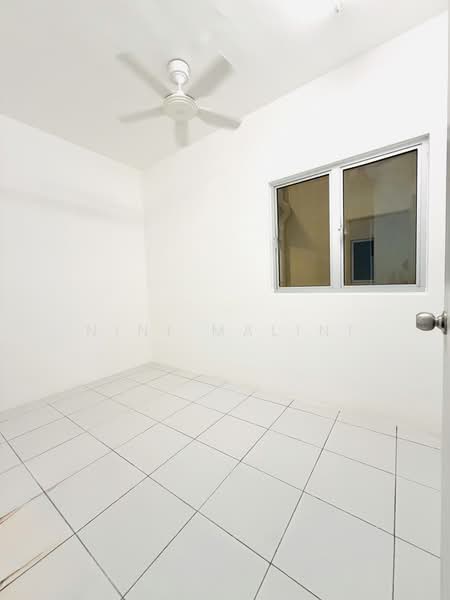 Kondominium untuk Disewa di Residensi Sateria - Nini Malini - PropertyGuru.com.my
