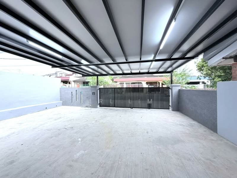 1-storey Terraced House for Sale in Taman Pelangi (Johor Bahru) - Karl Lim - Exterior - PropertyGuru.com.my