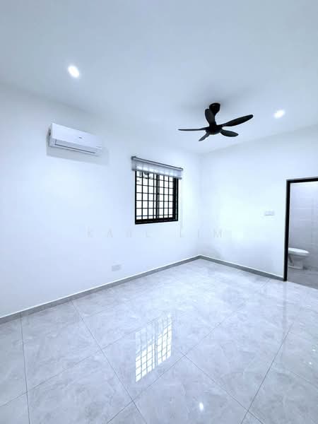1-storey Terraced House for Sale in Taman Pelangi (Johor Bahru) - Karl Lim - Interior - PropertyGuru.com.my