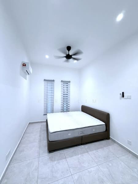 1-storey Terraced House for Sale in Taman Pelangi (Johor Bahru) - Karl Lim - Bedroom - PropertyGuru.com.my