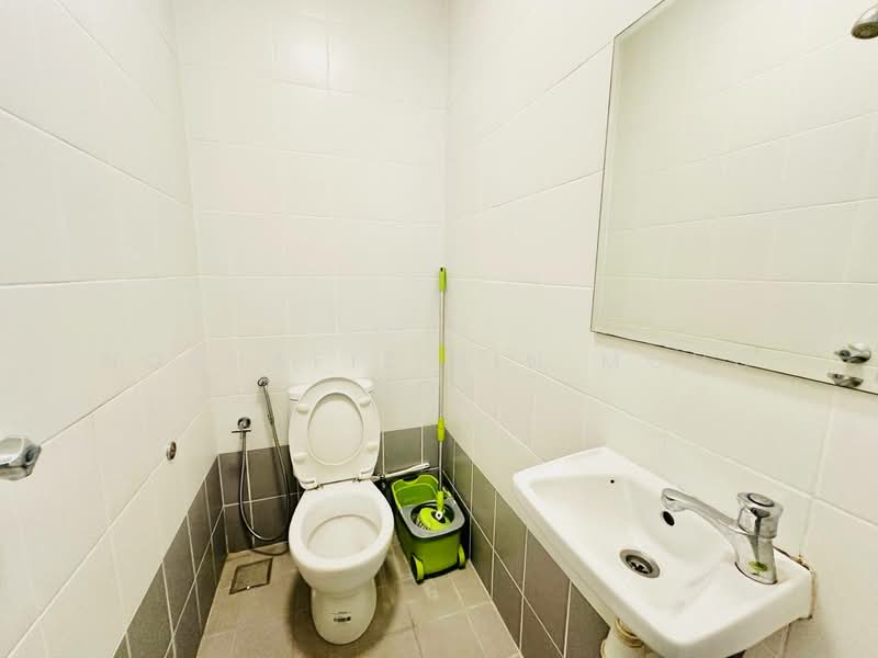 Condominium for Sale at Saville @ The Park - Norhafiz Bin Mohd Nor - Bathroom - PropertyGuru.com.my