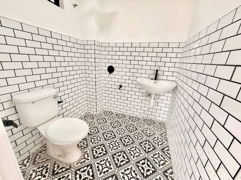 Rumah Teres 2-Tingkat untuk Dijual di Seri Kembangan (Selangor) - Syahrim Naim - Bathroom - PropertyGuru.com.my