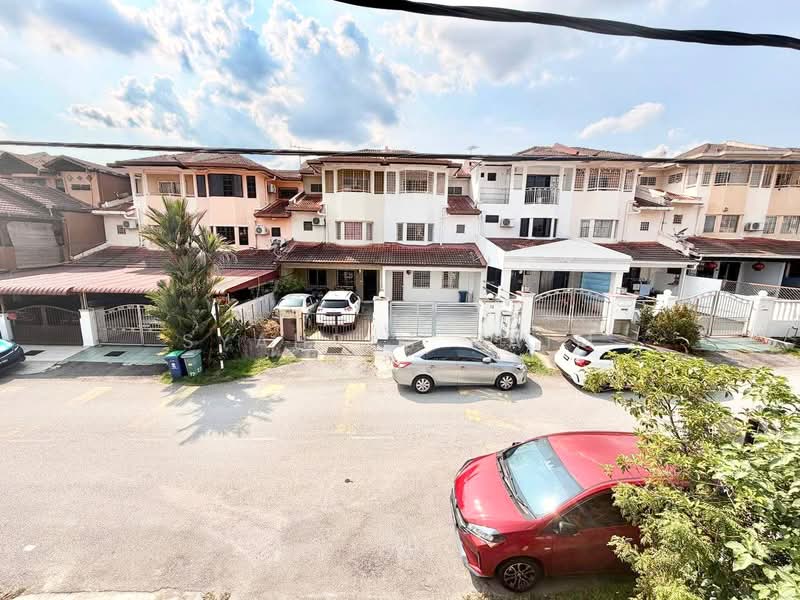 Rumah Teres 2-Tingkat untuk Dijual di Seri Kembangan (Selangor) - Syahrim Naim - Exterior - PropertyGuru.com.my