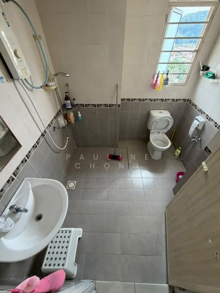Kondominium untuk Dijual di Selayang Point - Pauline Chong - Bathroom - PropertyGuru.com.my
