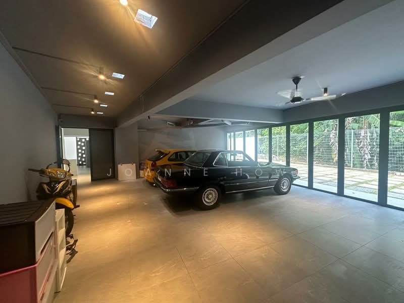 Rumah Banglo untuk Dijual di Tiara Melaka Golf & Country Club (Ayer Keroh) - Joanne How - Car Park - PropertyGuru.com.my