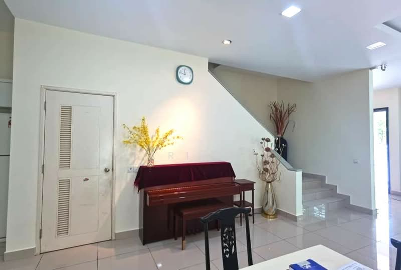 Rumah Kluster untuk Dijual di Nusa Duta (Iskandar Puteri (Nusajaya)) - Karl Lim - Living Room - PropertyGuru.com.my