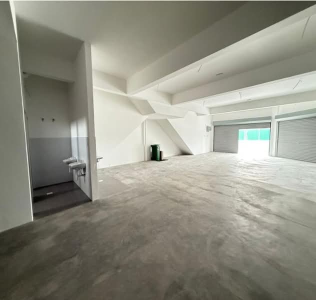 Shop for Rent in Beranang (Selangor) - Nixon Lau - Interior - PropertyGuru.com.my