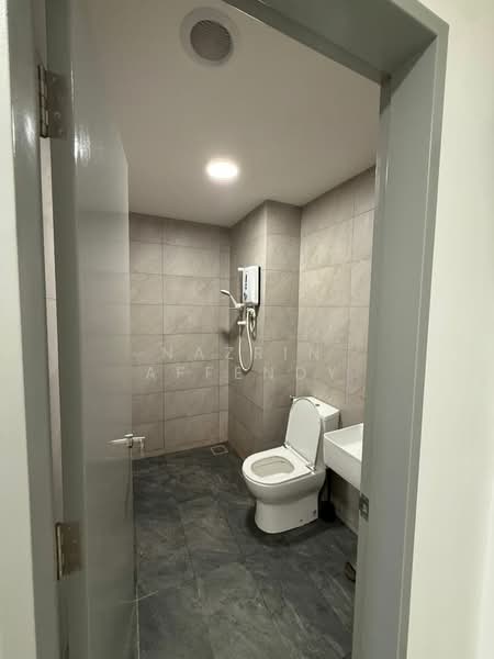 Kondominium untuk Disewa di Subang Bestari - Nazrin Affendy - Bathroom - PropertyGuru.com.my