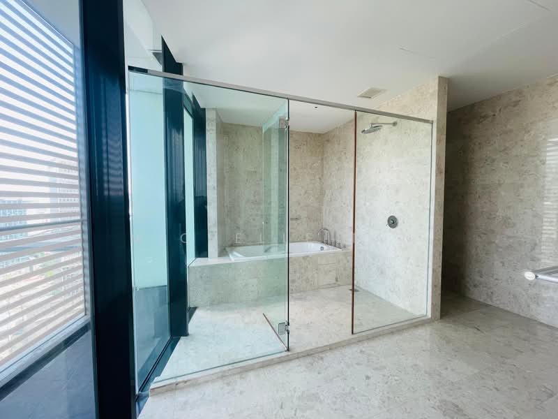 Servis Apartment untuk Dijual di K Residence @ KLCC - Michelle Tan - Bathroom - PropertyGuru.com.my