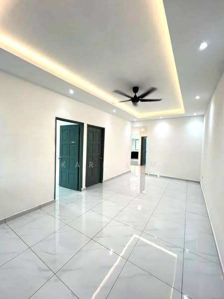 Rumah Teres 1 Tingkat untuk Dijual di Taman Johor Jaya (Johor Bahru) - Karl Lim - Living Room - PropertyGuru.com.my