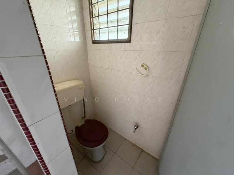 Rumah Teres untuk Dijual di Ayer Keroh (Melaka) - Vinc Pheng - Bathroom - PropertyGuru.com.my