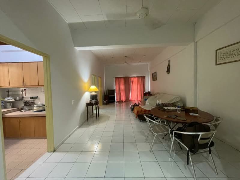 Pangsapuri untuk Dijual di Sri Manja Square Petaling Jaya - Freya Tan - Kitchen - PropertyGuru.com.my