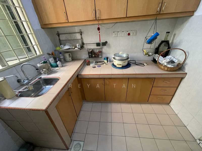 Pangsapuri untuk Dijual di Sri Manja Square Petaling Jaya - Freya Tan - Kitchen - PropertyGuru.com.my