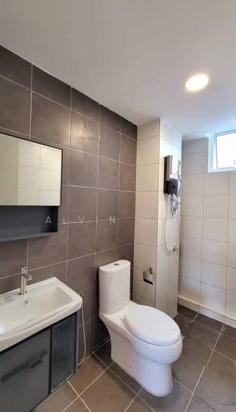 Kondominium untuk Disewa di Fairview Residence - Alvin Ooi - Bathroom - PropertyGuru.com.my