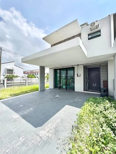 Rumah Teres 2 Tingkat untuk Dijual di Taman Saujana KLIA (Sepang) - Syahrim Naim - Exterior - PropertyGuru.com.my