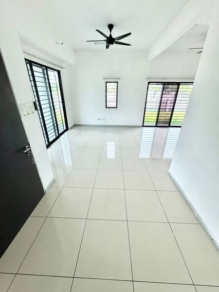 Rumah Teres 2 Tingkat untuk Dijual di Taman Saujana KLIA (Sepang) - Syahrim Naim - Interior - PropertyGuru.com.my