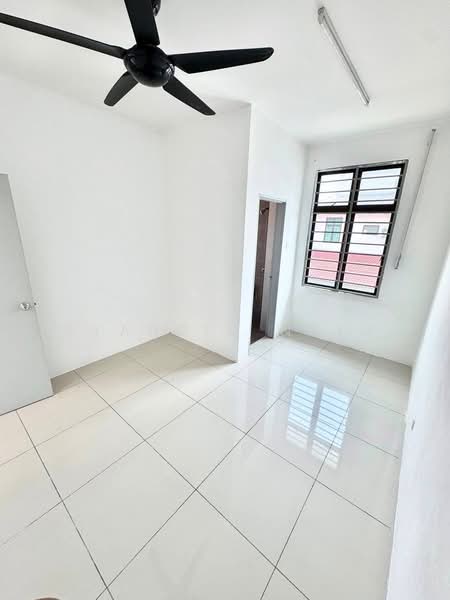 Rumah Teres 2 Tingkat untuk Dijual di Taman Saujana KLIA (Sepang) - Syahrim Naim - Interior - PropertyGuru.com.my