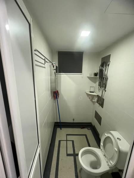Condominium for Rent at The Golden Triangle Condominium - Alvin Ooi - Bathroom - PropertyGuru.com.my