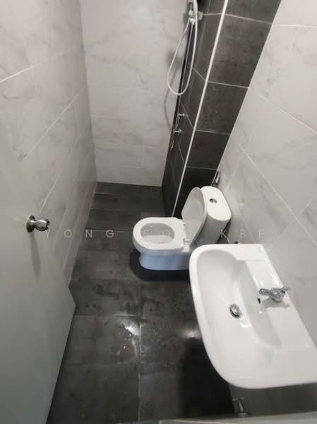 Condominium for Rent at Eco Bloom - Yong Soo Kee - Bathroom - PropertyGuru.com.my