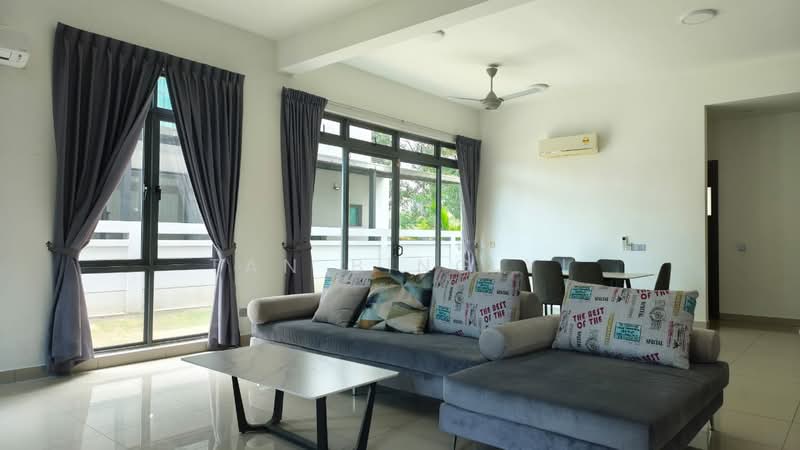 Rumah Teres untuk Disewa di Iskandar Puteri (Nusajaya) (Johor) - Tan Bing Yi - Living Room - PropertyGuru.com.my
