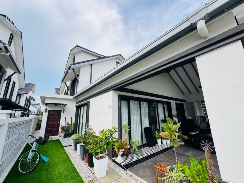 Semi-Detached House for Sale in Elmina (Shah Alam) - Mohd Fadzli - Exterior - PropertyGuru.com.my