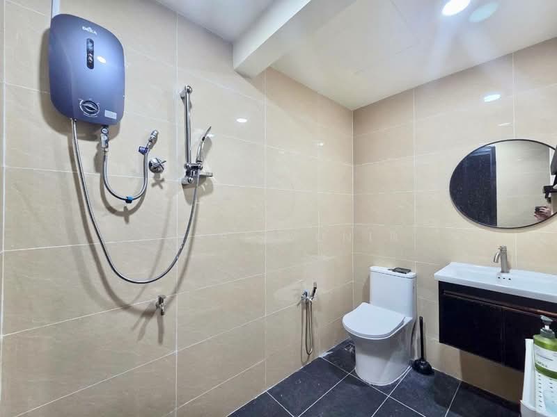 Servis Apartment untuk Disewa di Regalia Residence - Basri Munir - Bathroom - PropertyGuru.com.my