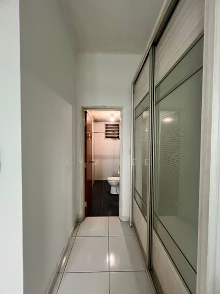 Apartment for Sale at Sky Garden Residences - Kym Kee - Corridor - PropertyGuru.com.my
