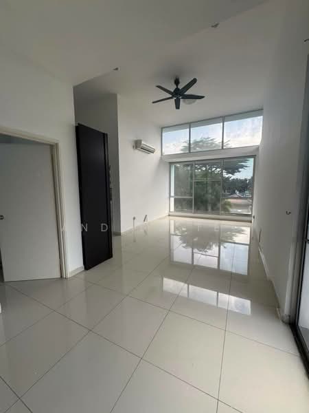 Rumah Teres 2-Tingkat untuk Dijual di Taman Setia Indah (Tebrau) - Andrew Teo - Living Room - PropertyGuru.com.my