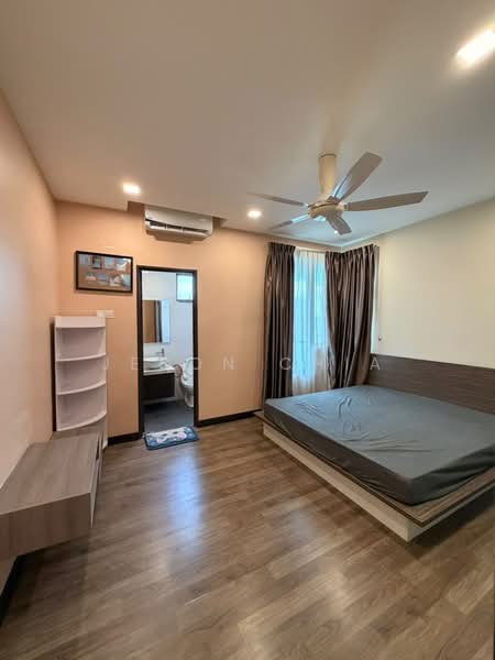 Service Residence for Rent at Service Residence @ Landmark Residence 2 - Jeson Chia - Master Bedroom - PropertyGuru.com.my